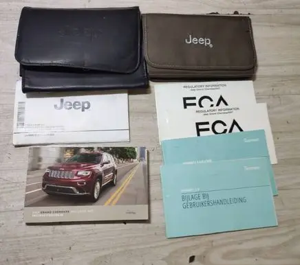 Jeep Grand Cherokee Owners service history hand book