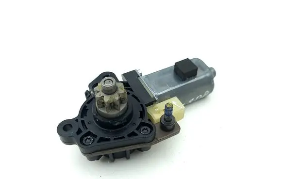 KIA Optima Seat adjustment motor 88682C1100