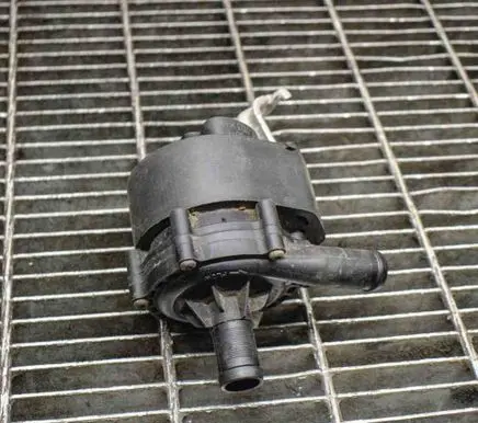 Tesla Model X Electric auxiliary coolant/water pump 105452900F