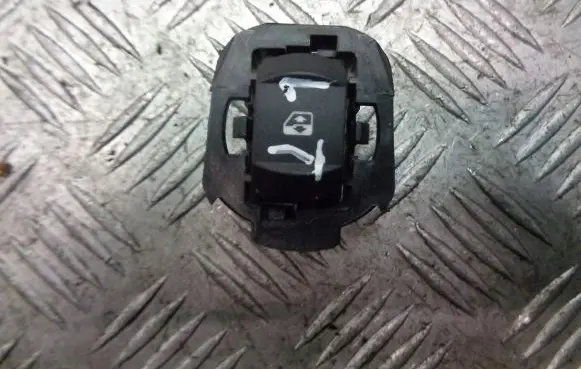 Renault Vel Satis Quarter vent window switch 