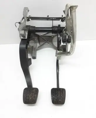 Saab 9-3 Ver2 Clutch pedal mounting bracket assembly 12793151 12793153