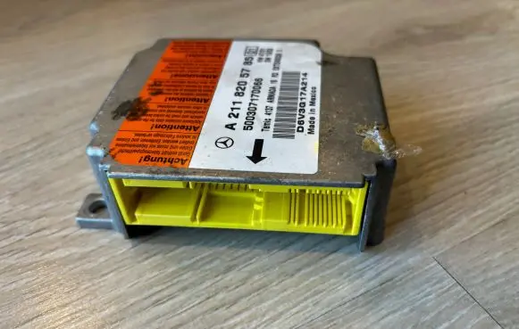 Mercedes-Benz E W211 Airbag control unit/module A2118205785 500307170066 2118205785