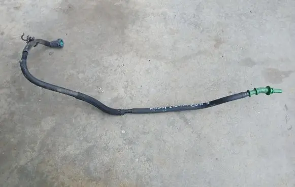Ford Kuga I Fuel line pipe