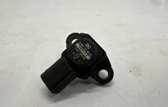 Mercedes-Benz E W211 Air pressure sensor A0071530028