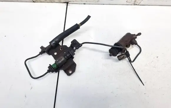 Toyota Avensis T250 Clutch master cylinder 