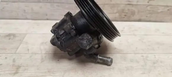 BMW 1 E81 E87 Power steering pump 7790453 3242779045303 32427790453