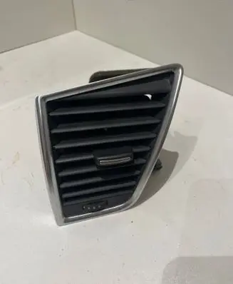 Audi Q5 SQ5 Dashboard side air vent grill/cover trim 8R1820901G 9025100L0198 8R1820901