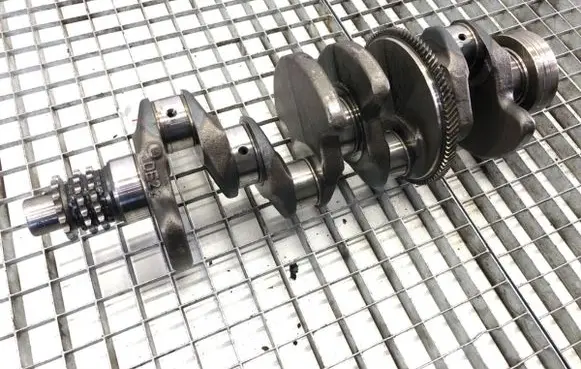 Mercedes-Benz C W204 Crankshaft 646811