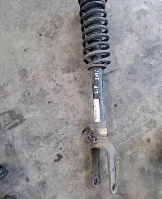 Mercedes-Benz ML W164 Front shock absorber/damper A1643203513