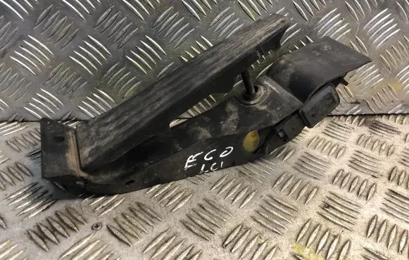 BMW 5 E60 E61 Accelerator throttle pedal 6772646