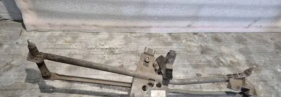 Audi A6 S6 C4 4A Front wiper linkage and motor BDSCE058 0390241330