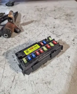 KIA Ceed Fuse module 919513X150