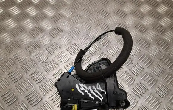 Subaru Forester SJ Front door lock 2E5061014