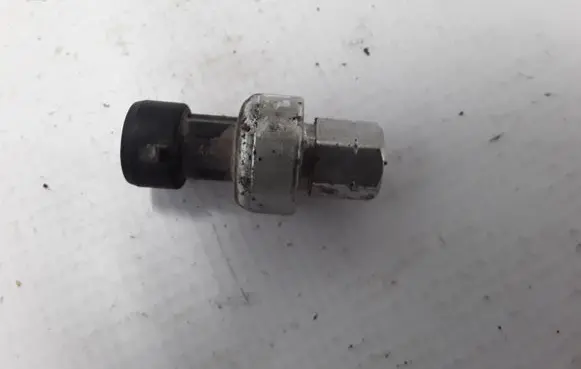 Air conditioning (A/C) pressure sensor