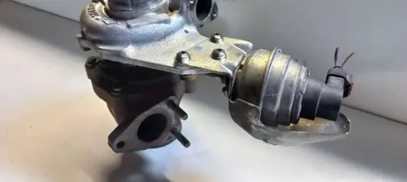 Opel Insignia A Turbo 78613719 55570348 0F012506