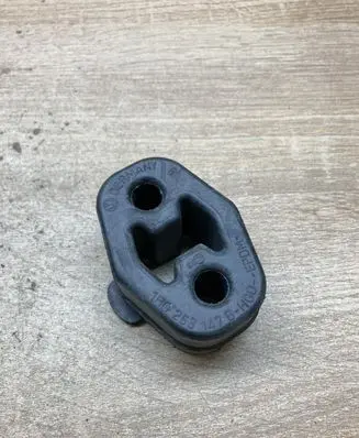 Skoda Rapid (NH) Muffler mount bracket/holder 1H0253147B