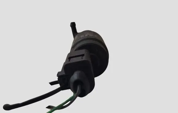 Audi A6 S6 C5 4B Windscreen/windshield washer pump 1J5955651 1J0973722 PA6GF30