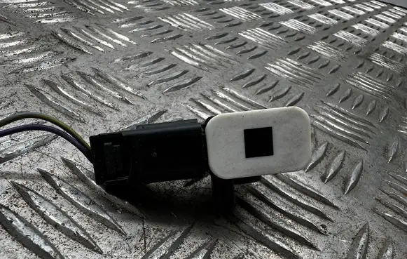Ford Mondeo MK IV Airbag deployment crash/impact sensor AM5T14B342AA AM5T14B342