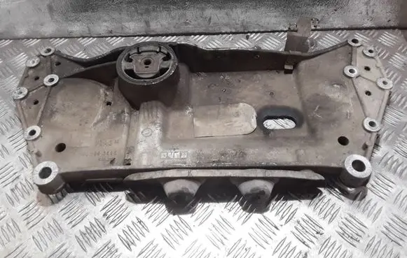 Volkswagen Touran I Front subframe 1K0199369G