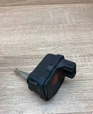Audi A4 S4 B5 8D Headlight level adjustment motor 4D0941295 0307852315