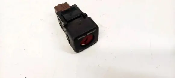 Passenger airbag on/off switch