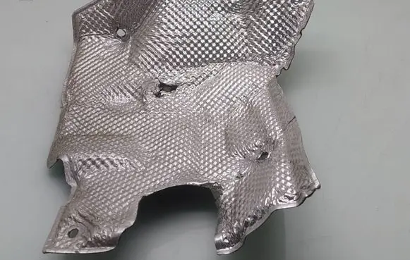 Opel Astra K Heat shield in engine bay 