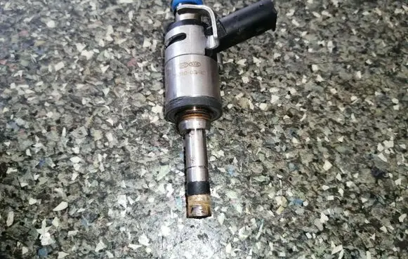 Fuel injectors set