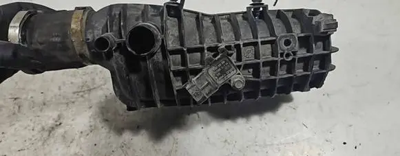 Ford Focus Intake manifold 1047092S01