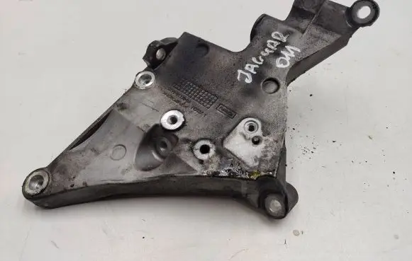 Jaguar XF X250 Engine mounting bracket 9x233k738ba