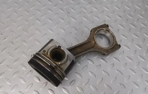 BMW 5 GT F07 Piston with connecting rod 11248508023 11257805329 8508023