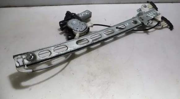 Suzuki Swift III Front window lifting mechanism without motor