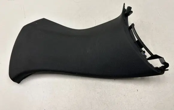 (C) pillar trim