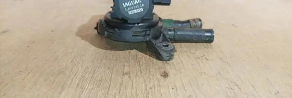 Valve vacuum