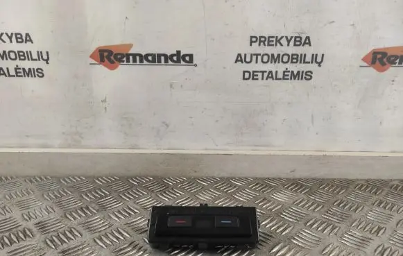 Volkswagen Tiguan Climate control unit 3G0907049D