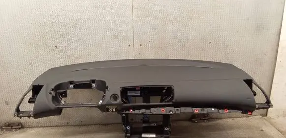 BMW 1 E81 E87 Dashboard 9190038