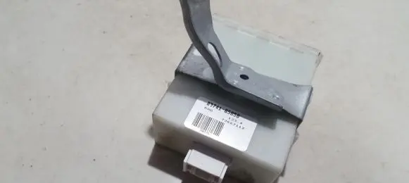 Toyota Avensis T250 Door control unit/module 8974105050 89741-05050