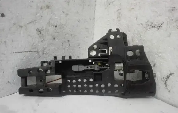 Front door exterior handle/bracket