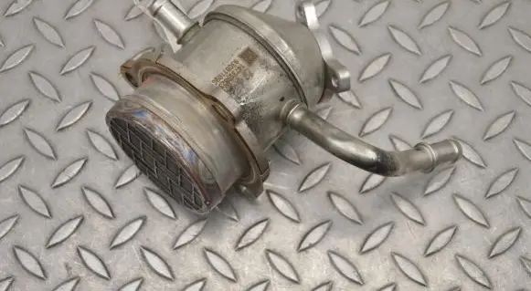 Mercedes-Benz B W247 EGR valve cooler 147359823R