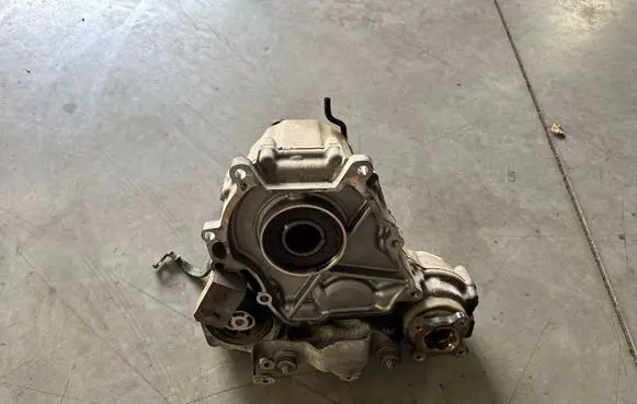BMW 5 F10 F11 Gearbox transfer box case ATC35L 8662300 8643153