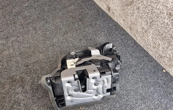 BMW X3 G01 Front door lock 2711545 51212711545