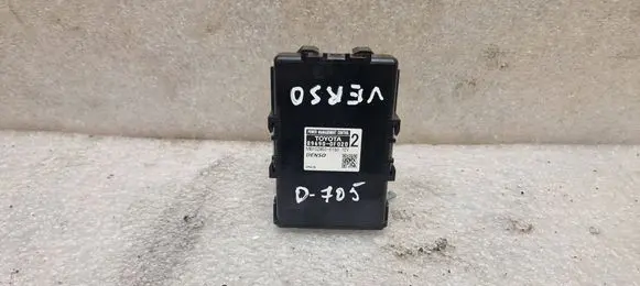 Toyota Verso Engine control unit/module ECU 896900F020 MB1028500160