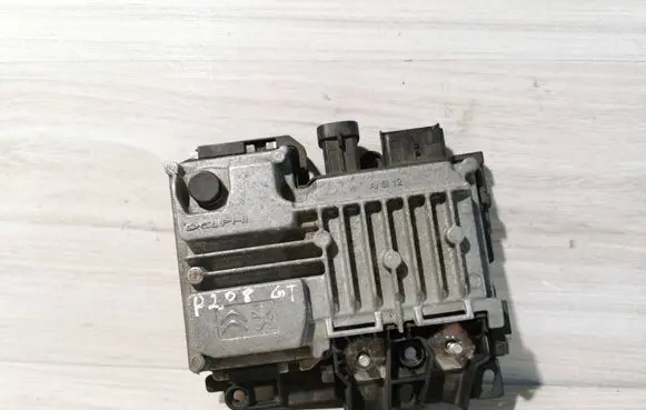 Peugeot 208 I Start/Stop control module 9819596180 28535616 00713838163