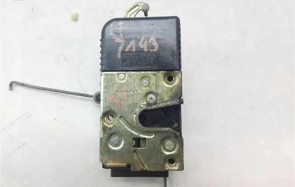 Peugeot 807 Front door lock 