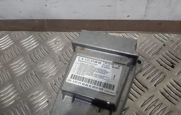 Mercedes-Benz S W221 Airbag control unit/module A2218702993