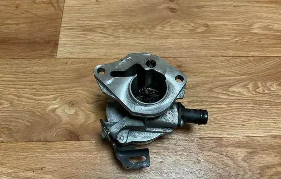 Vacuum pump