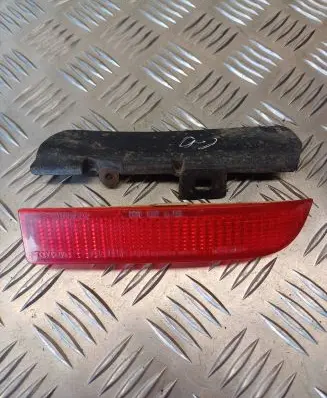 Toyota Avensis T270 Rear tail light reflector G67R 5216505010