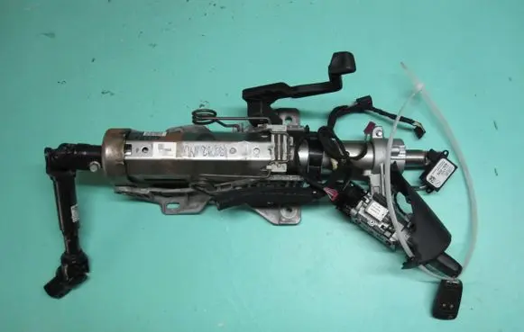 Opel Astra J Steering wheel axle 13328668