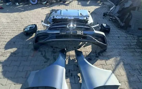 Mercedes-Benz C W206 Front piece kit 