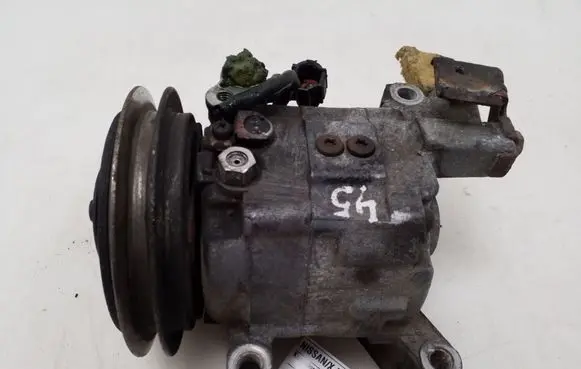 Nissan X-Trail T30 Air conditioning (A/C) compressor (pump) 