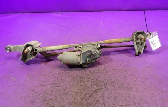 Subaru Forester SH Front wiper linkage and motor 86511SC010